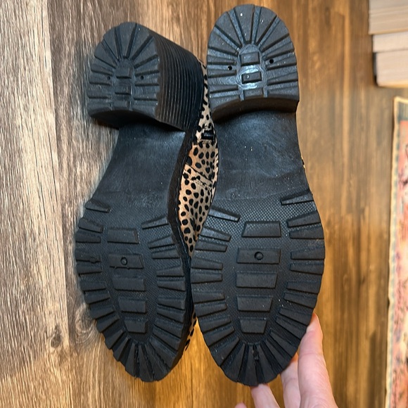 Qupid Chelsea Cheetah Bootie Spotted Faux Suede Zip-Up - SZ 8 - Picture 5 of 6